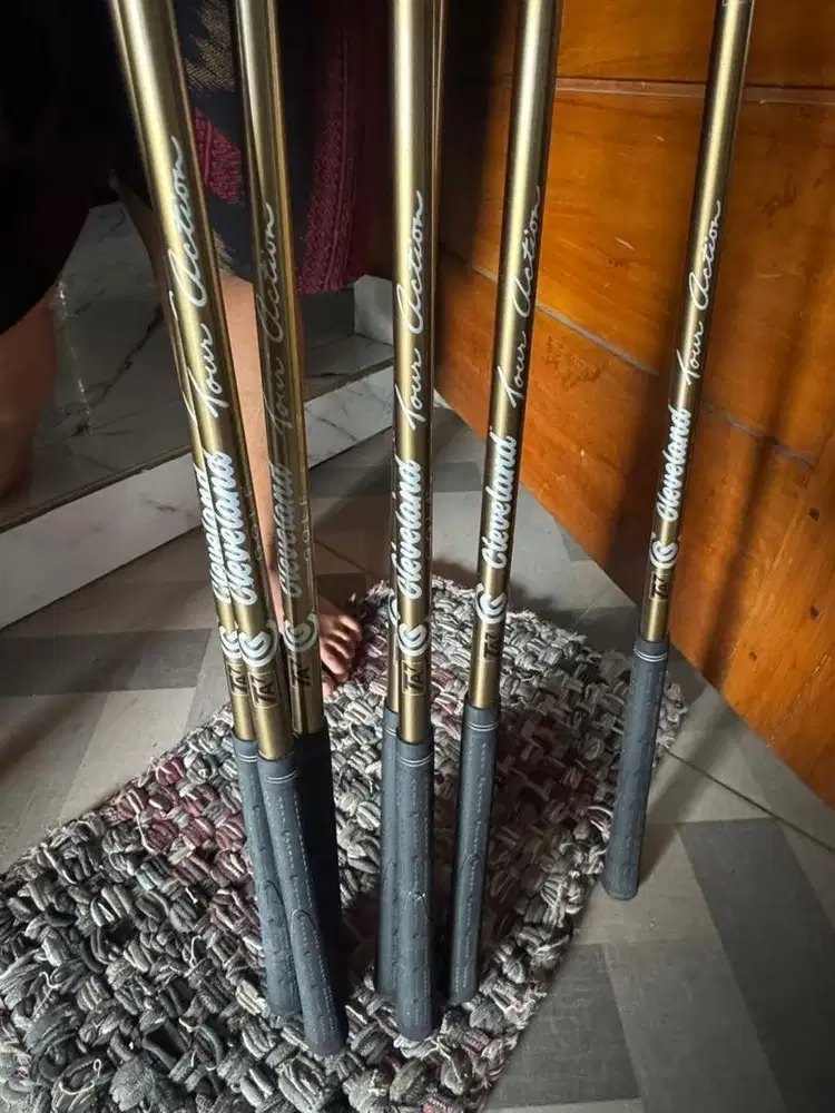 Jual stick golf merek cleveland