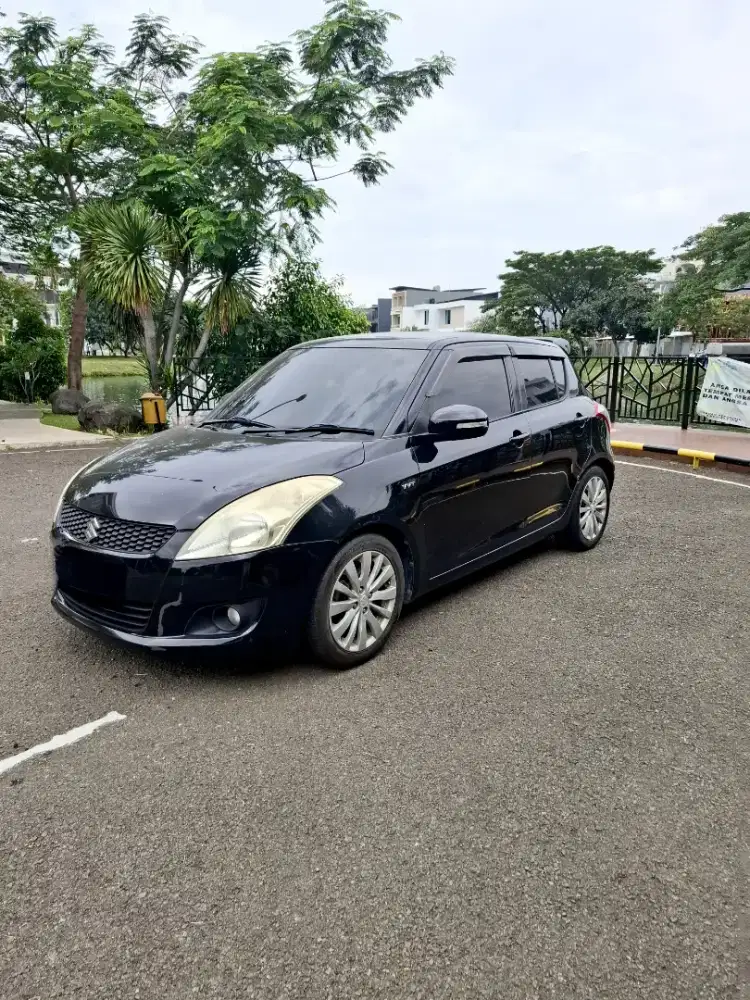 Suzuki Swift GX AT – Tipe Tertinggi, Kondisi Istimewa (CBU Thailand)