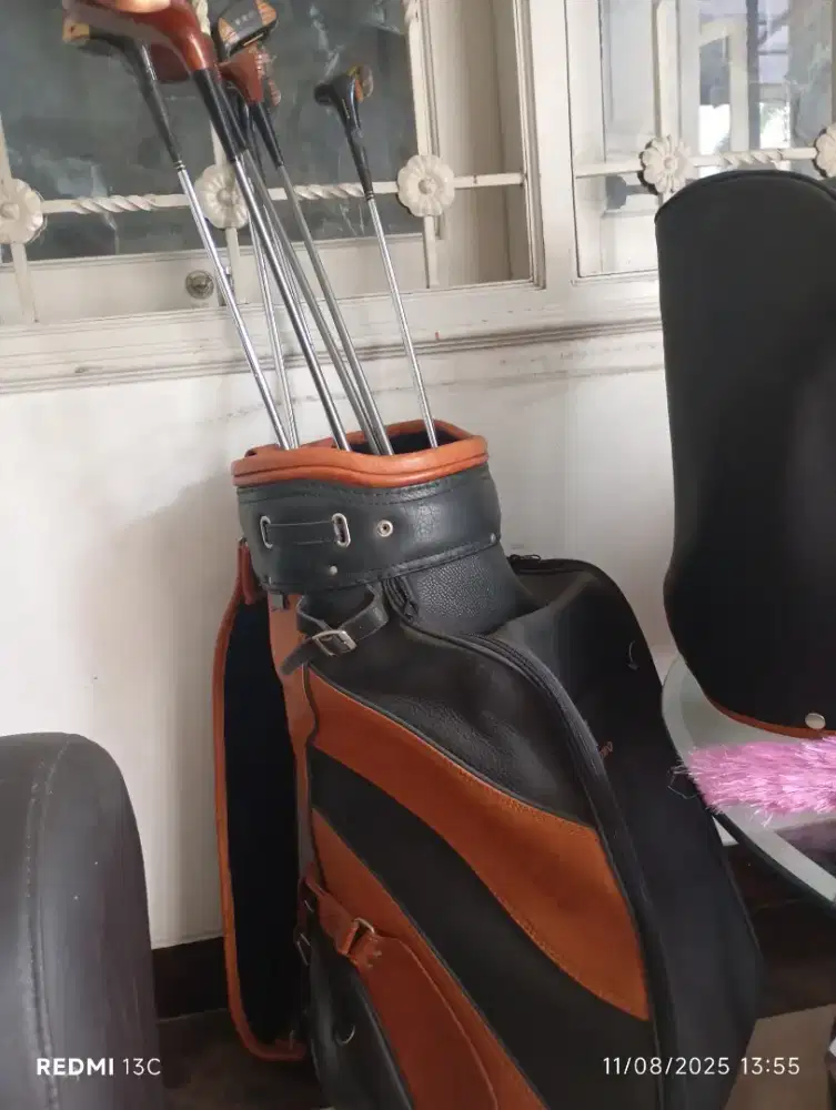 Tas golf merk basf dan 6 stik golf