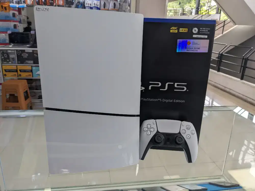 PlayStation 5 (PS 5) slim 1TB resmi