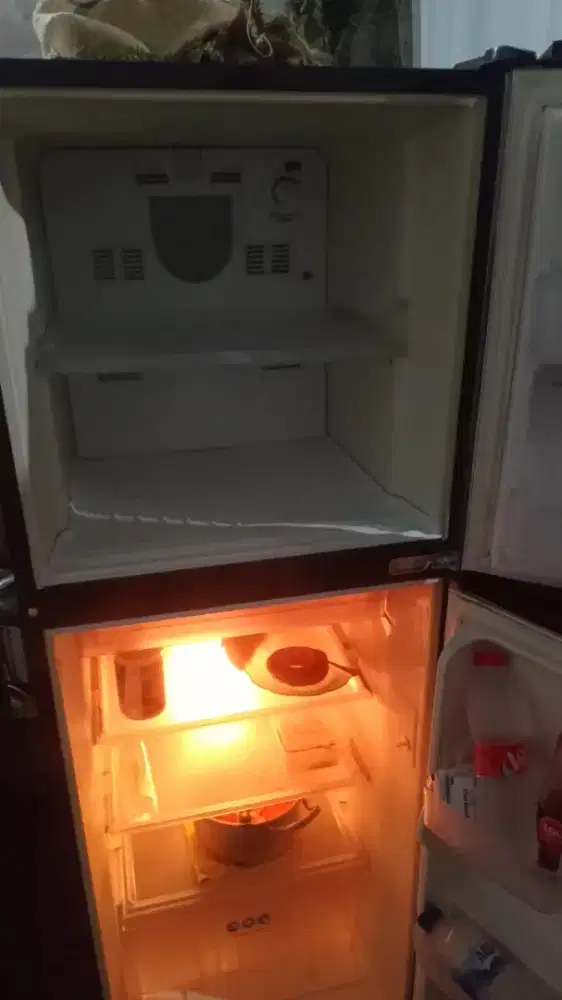 Kulkas panasonic 2 pintu