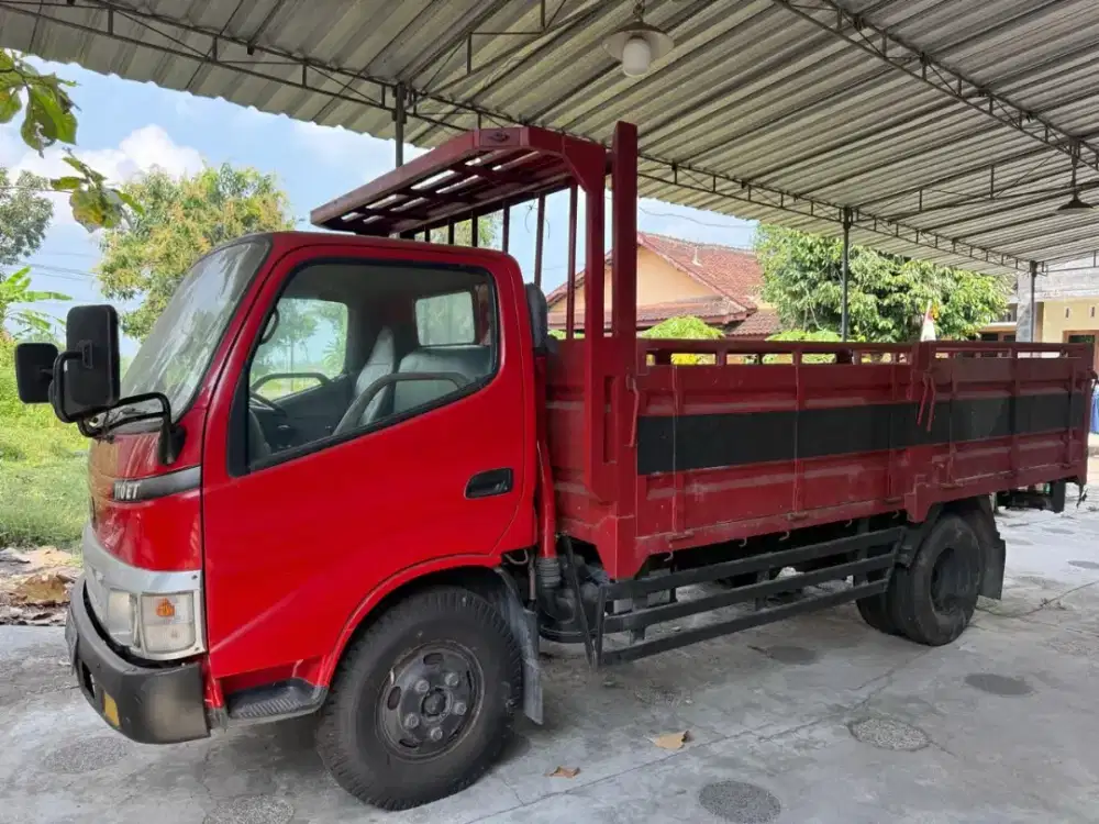 Truk New Dyna Th 2007