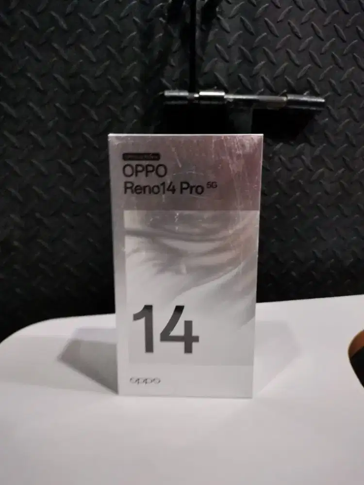 Oppo Reno 14 pro 12/512 grey