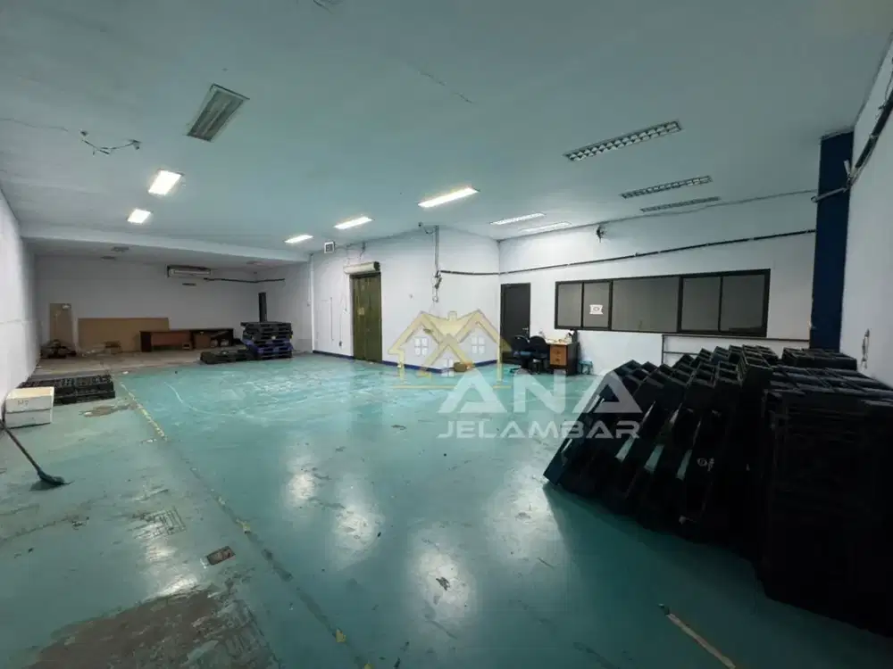 ANA GUDANG SIAP PAKAI UK 18X18M DI JELAMBAR