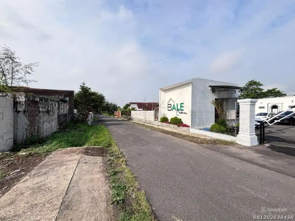 Tanah Timur UII Jogja Aspal Mobil Papasan Jalan Utama Cocok Kost