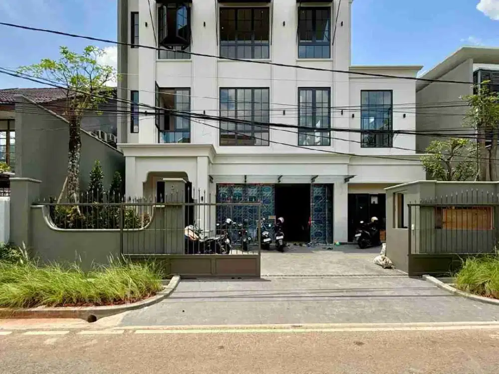 BRAND NEW HOUSE SENOPATI AREA DEKAT SCBD