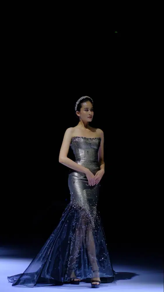 Dicari penjahit halus gaun pesta