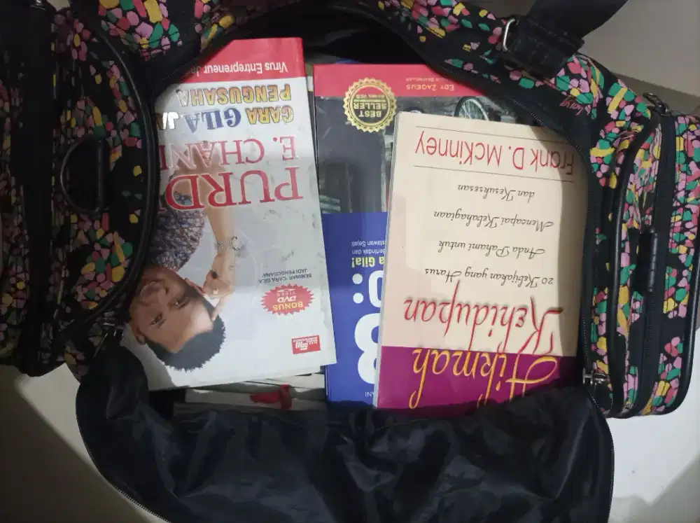 Obral Buku skitar total 40an buku baru bekas