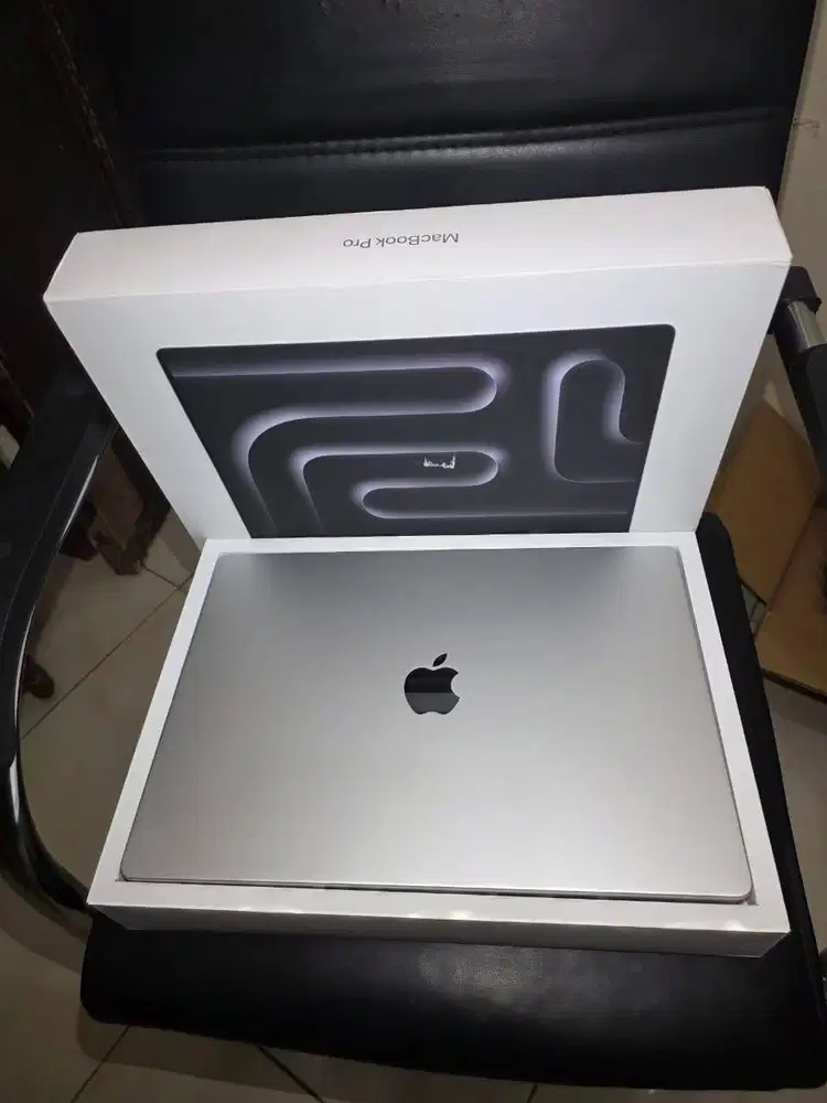 MacBook Pro 16-inch M4 Max 36GB RAM 1TB