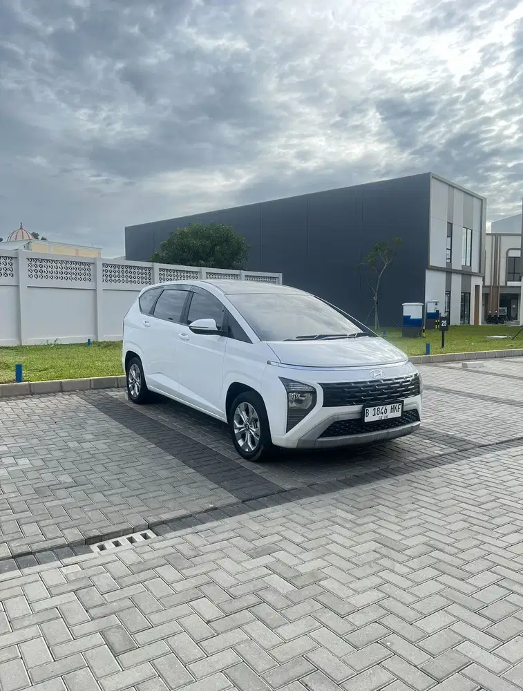 Hyundai Stargazer Trend AT 2022 Bensin Terbaruirah Kualitas Bagus New