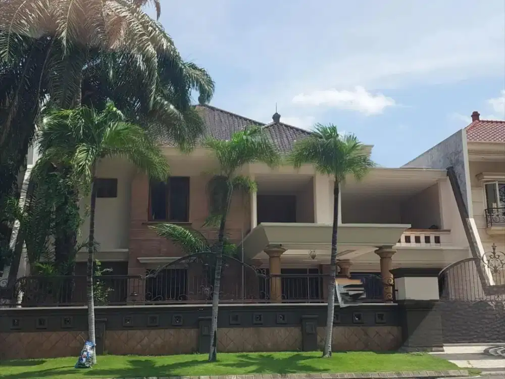 Dijual Rumah Pakuwon Indah Mewah Strategis Siap Huni