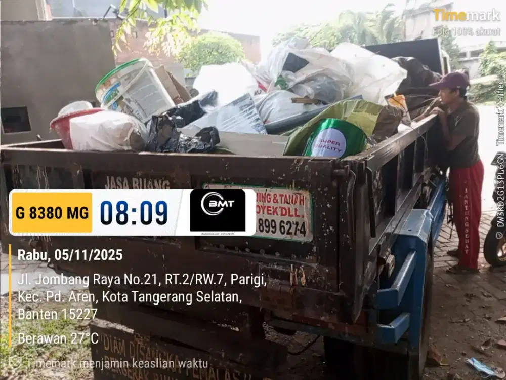 Jasa buang puing dan tanah