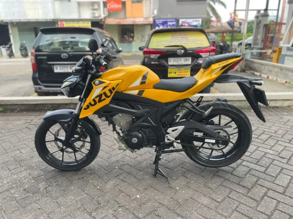 SUZUKI GSX S 2019 KONDISI MANTAPP