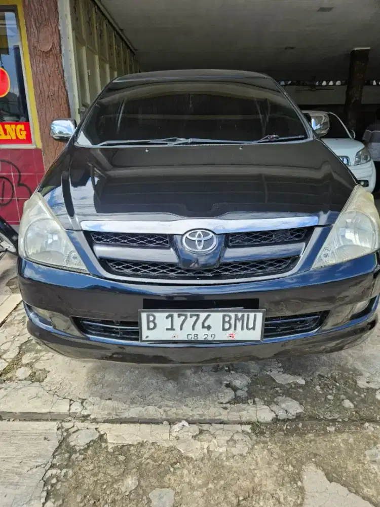 Toyota Inova V BENSIN 2,0 cc Automatic Tahun 2004