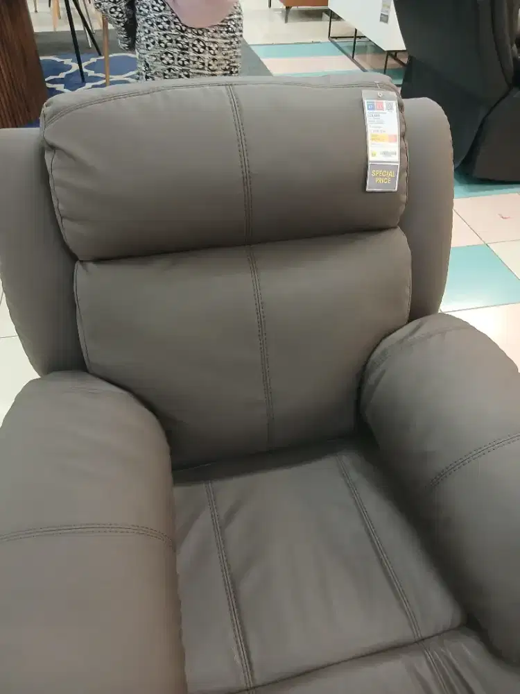 Waktunya Rebahan Maksimal! Beli Recliner Ini, Bayar Pakai Indodana!