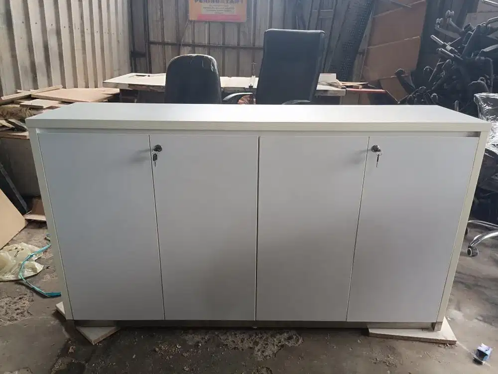 lemari credenza pintu 4 uk 160 x 40 x 90