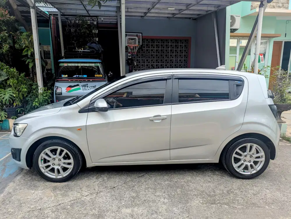 Chevrolet Aveo 2013 Bensin