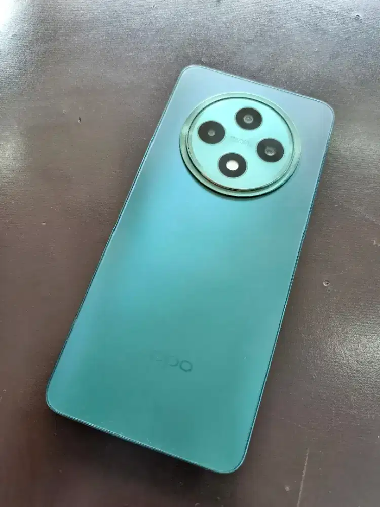 Oppo Reno 12f 12/512gb