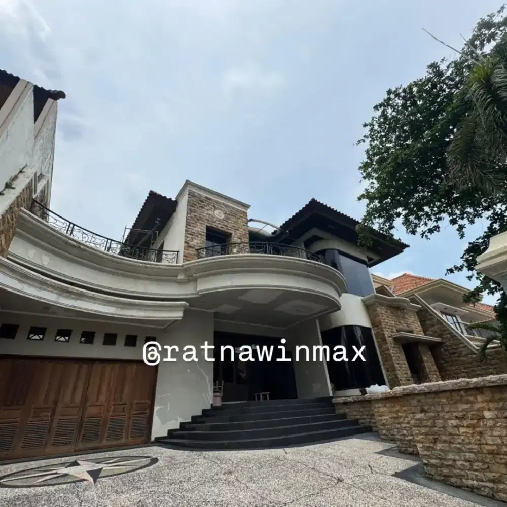 Dijual /Sewa Graha Family Blok Favorit Surabaya Barat