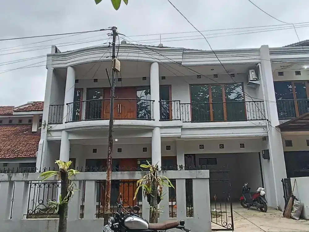 Sewa Rumah Megah di Suryalaya Buah Batu Bandung Siap Huni