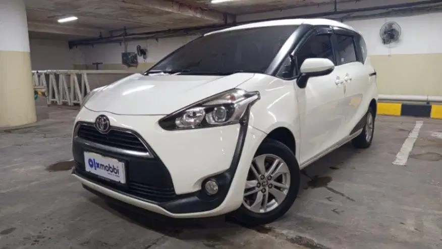 Toyota Sienta  1.5 G Bensin-MT 2017 Putih