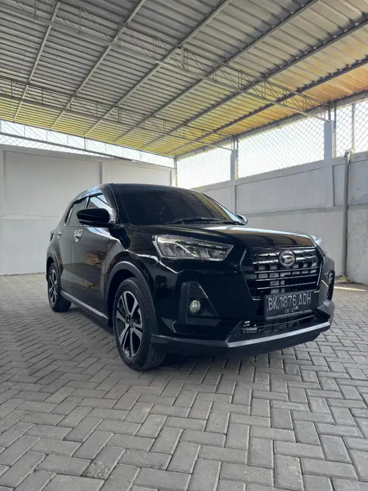 (Tdp17juta) Rocky R 1.0 turbo M/T Hitam