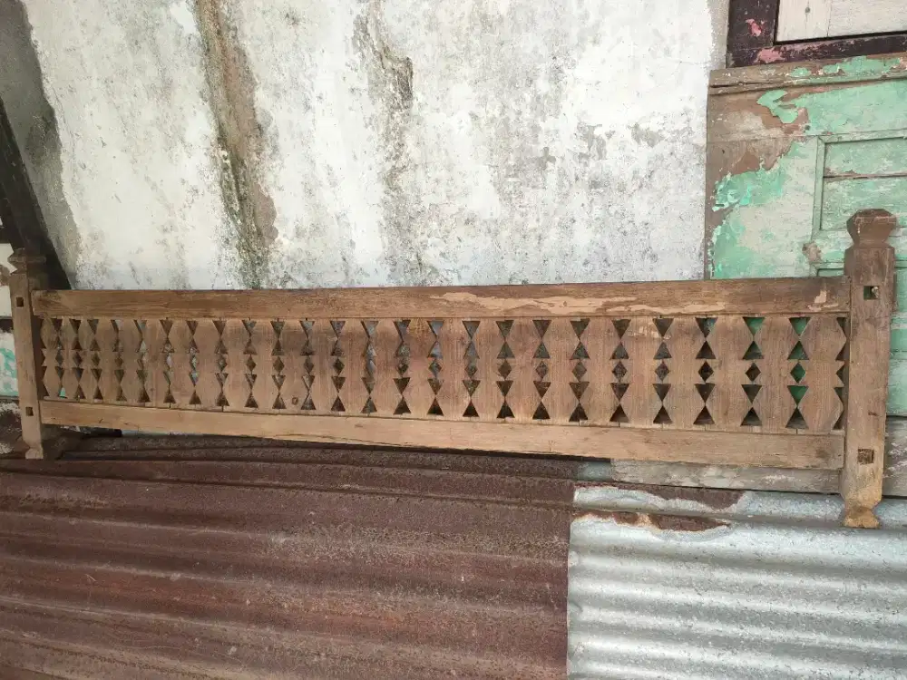 Loster kayu jati pager