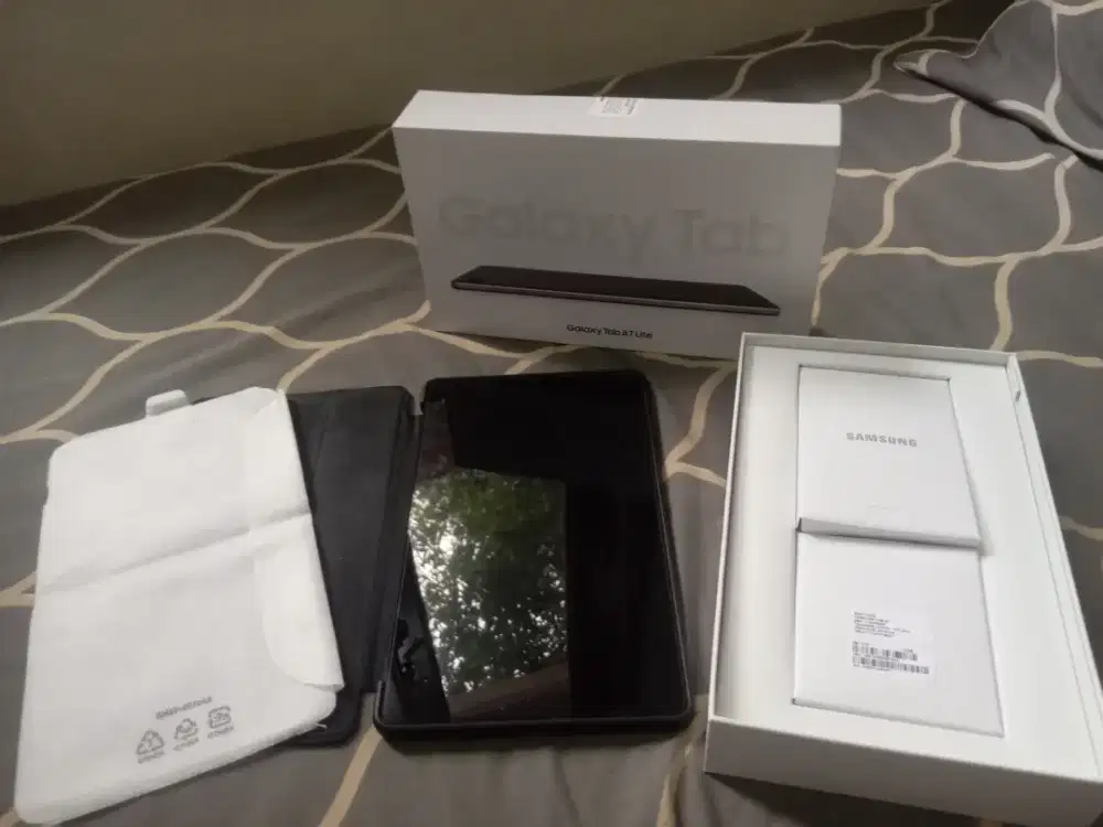 Tablet Samsung A7 Lite (seperti baru)
