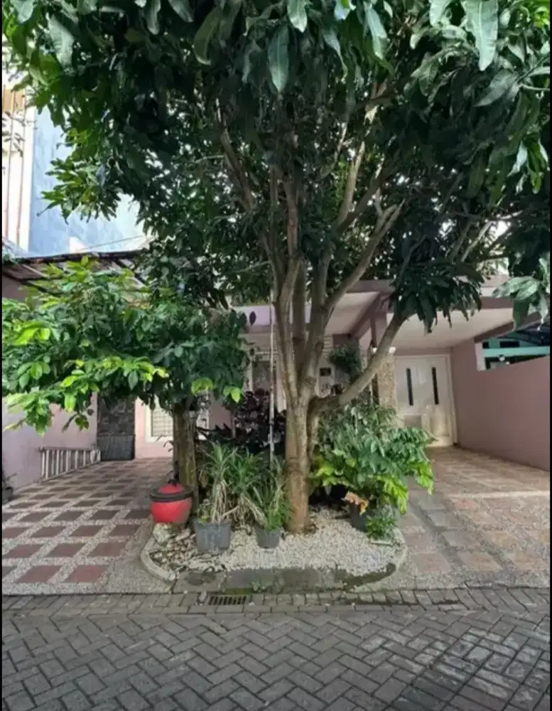 Strategis! Rumah Permata Jingga Suhat Kota Malang