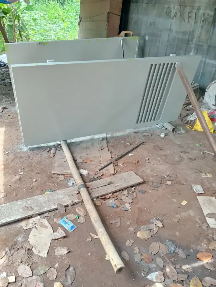 Pintu Emergency untuk apartemen