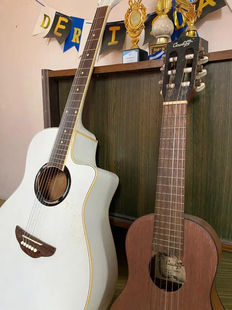Gitar Akustik plus guitalele plus tas gitar