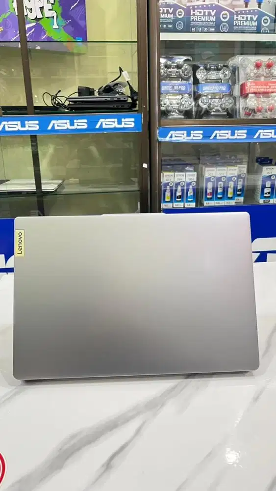 LENOVO RYZEN 3 AMD RADEON