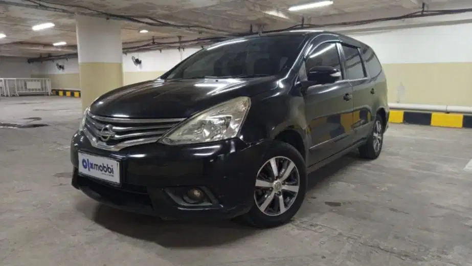 Pajak Panjang Nissan Grand Livina  1.5 XV Bensin-AT 2017 Hitam
