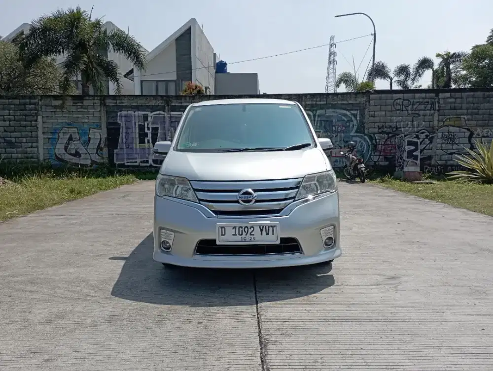 NISSAN SERENA FANORAMIC MATIC 2013