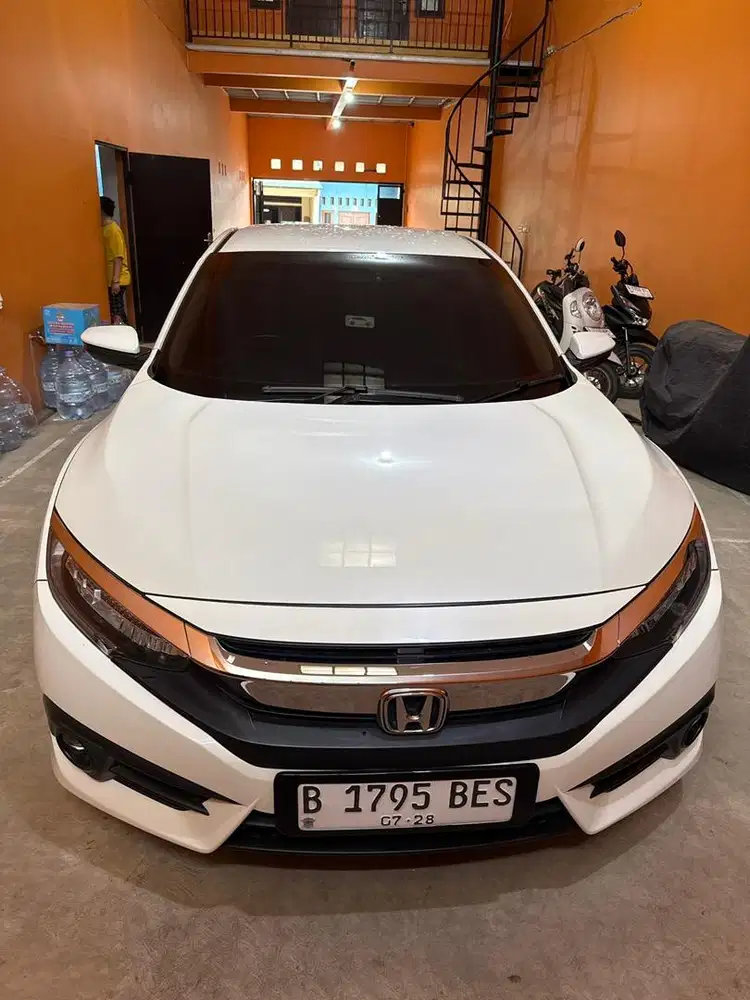 Jual mobil honda civic 2018