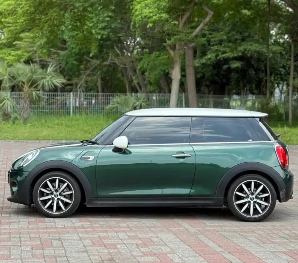 BRITISH RACING GREEN Mini Cooper Turbo 3 doors 2019 f57 coupe 2018 f56