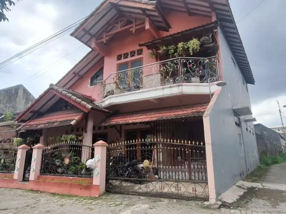 Dijual Rumah 2 Lantai Cocok Untuk Keluarga Dekat Tugu Dan Malioboro