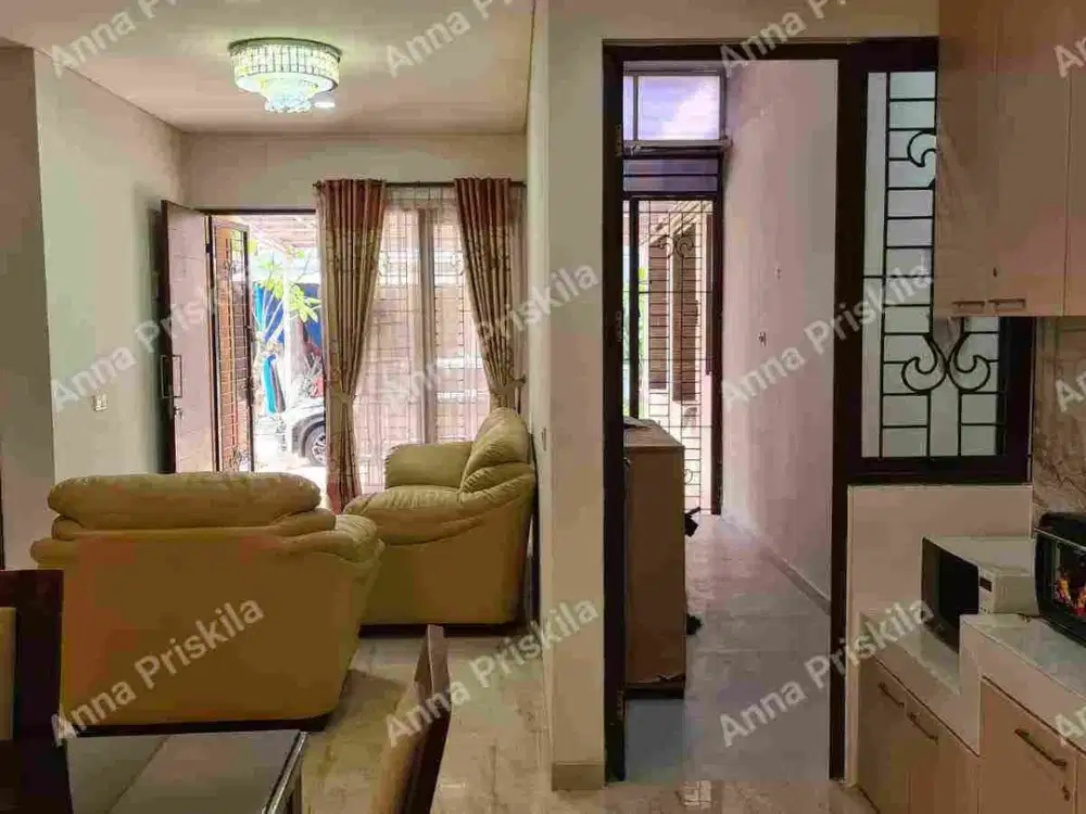 Rumah 2 lantai SHM full renovated siap huni 4 kamar
