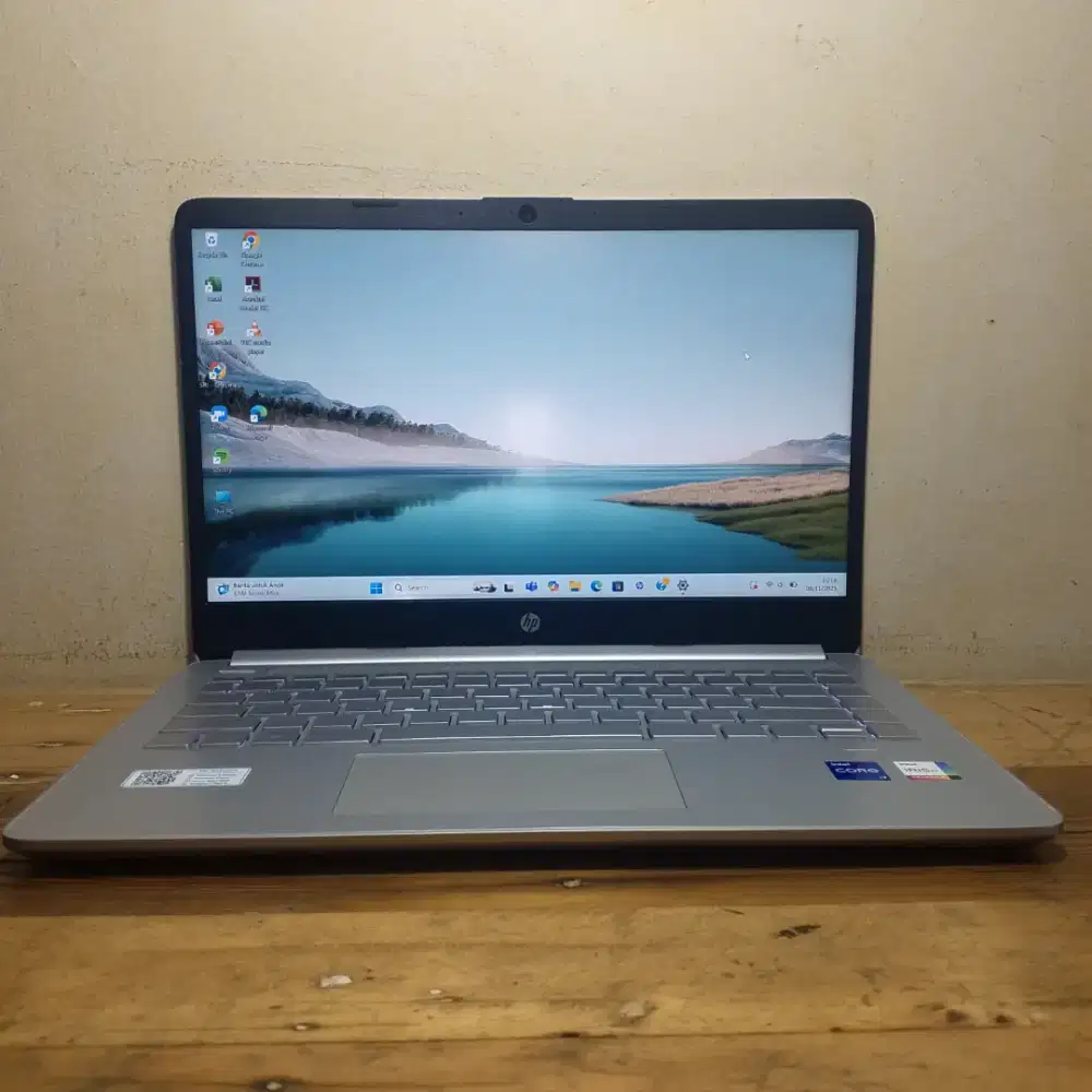 HP 14s core i7 gen 12 garansi panjang Ram 16 GB SSD 512 GB FHD