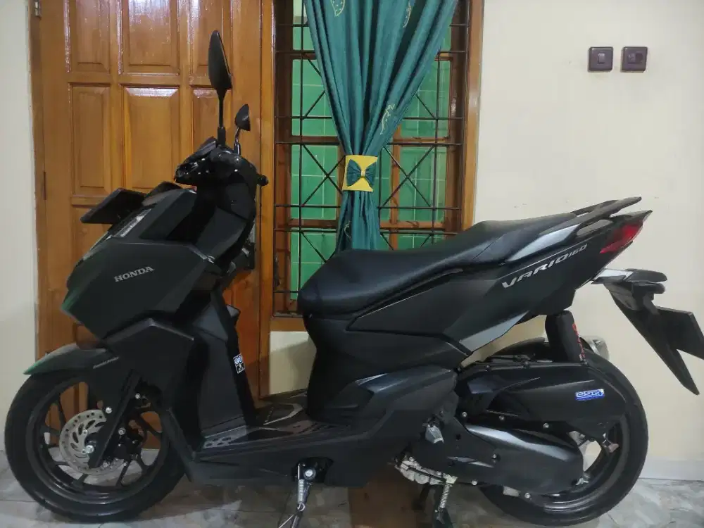 Super istimewa low km vario 160 keyless persis baru full original