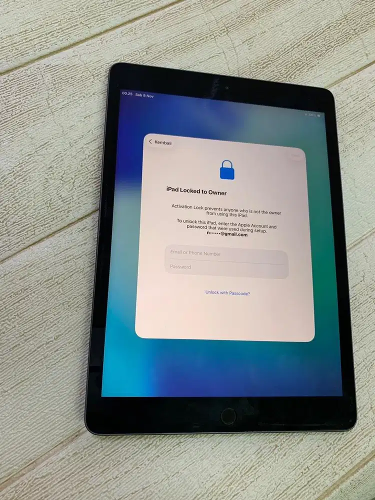 iPad 8 eks iBox minus
