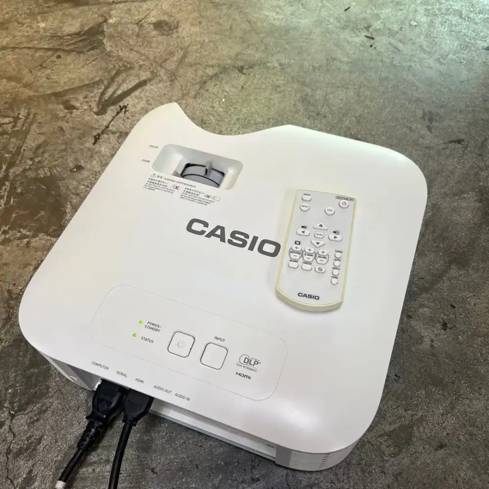 Casio LED XJ-V10X Proyektor Projector Kantor Video