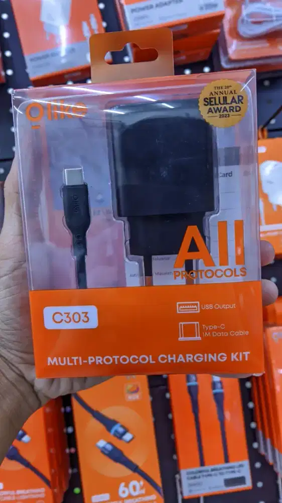 TRAVEL CHARGER TYPE-C OLIKE C308