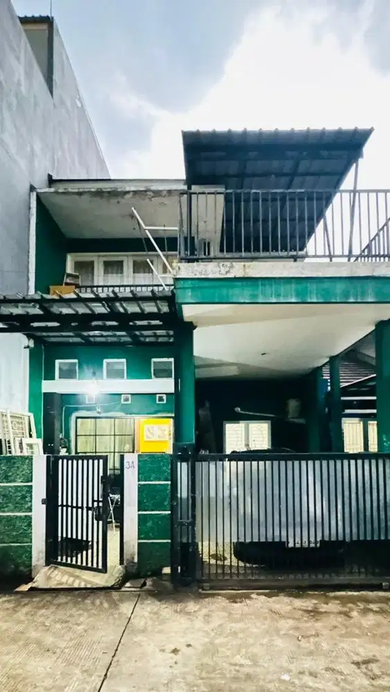 Rumah 2 Lantai Semi Furnish Bintaro terawat