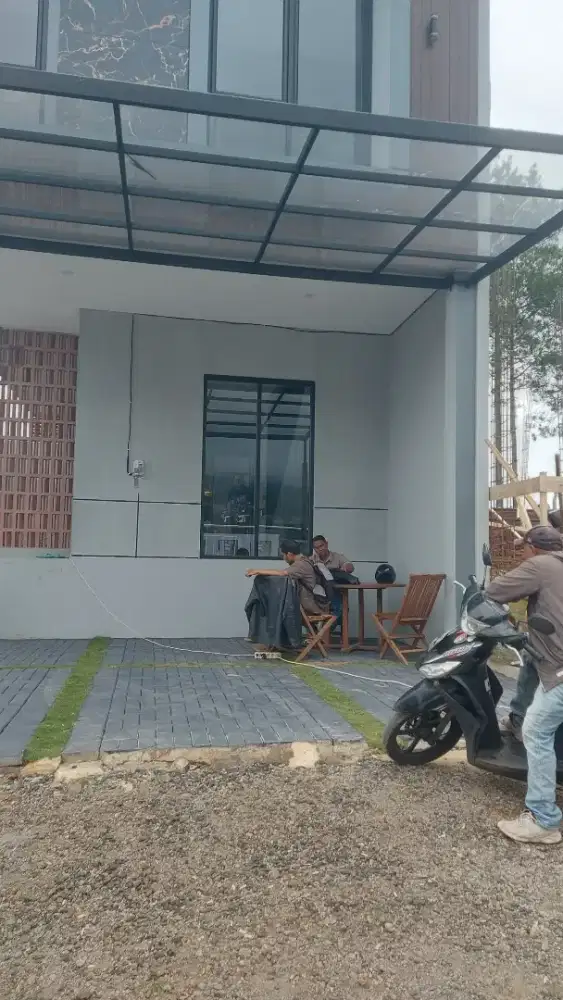 Rumah 2 Lantai View indah ada S Pool 1M an Murah keamanan 24 jam SHM