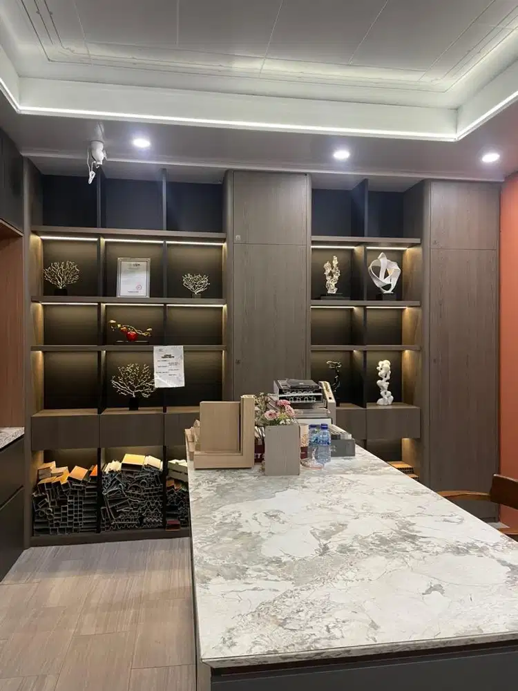 Admin dan Sales Toko Wpc Interior