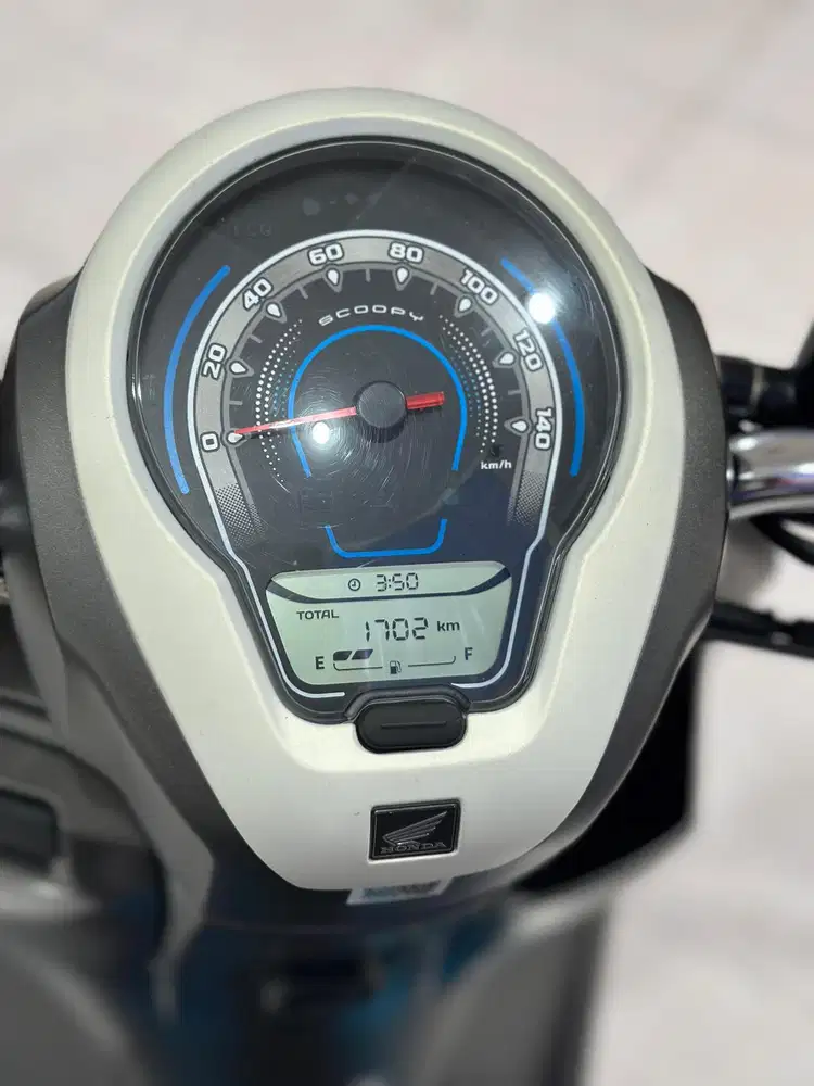 KM 1.702 .Honda Scoopy Prestige TH 2022