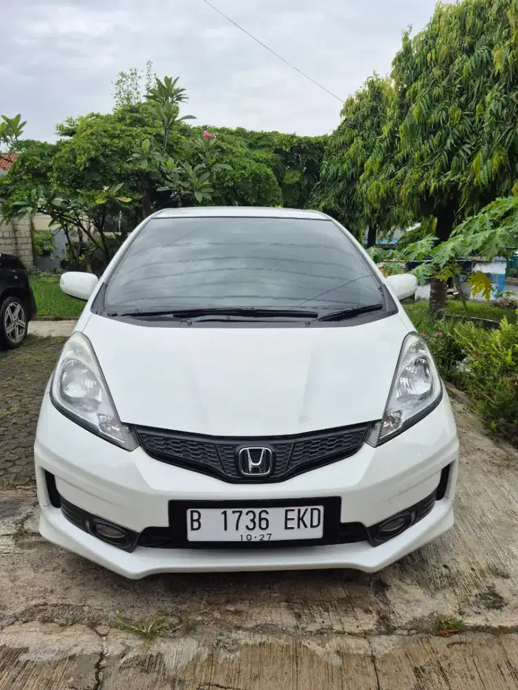 Dijual Honda Jazz 2012 MT