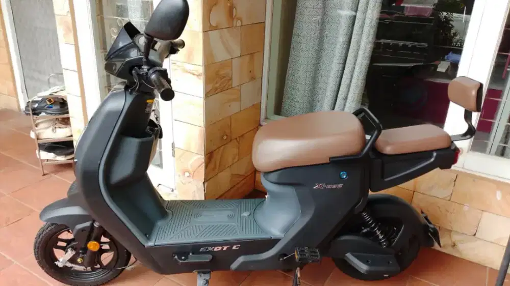 Sepeda Listrik Exotic X665 Hitam - BU