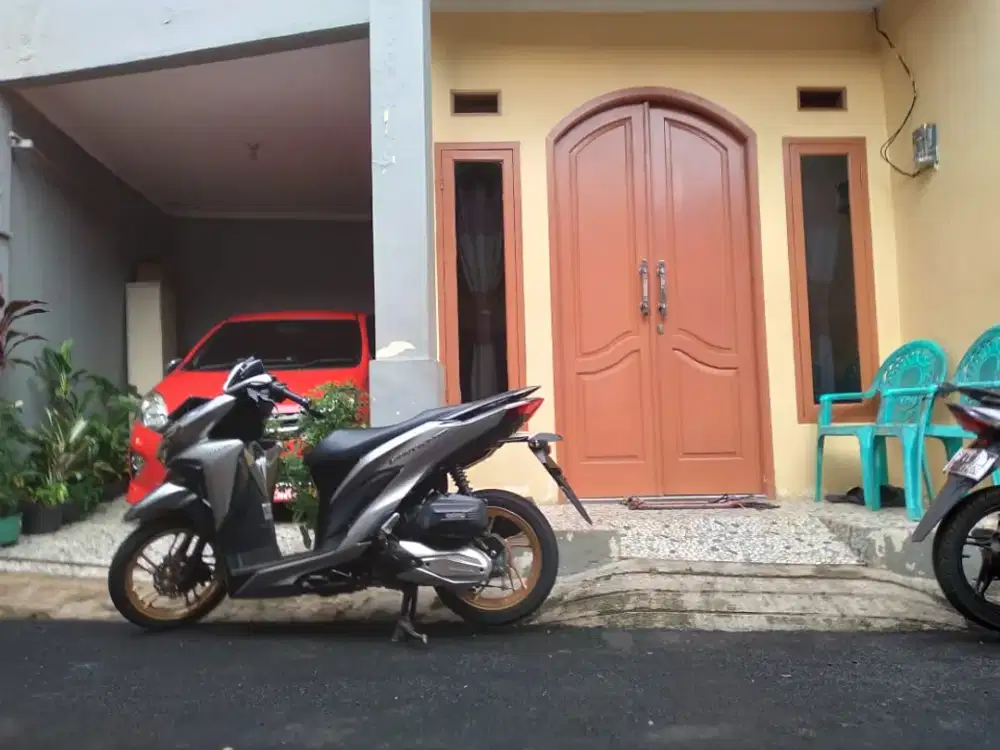 Dijual Rumah 2 Lti di Jln.cendrawasih, Ciputat, Tangsel.